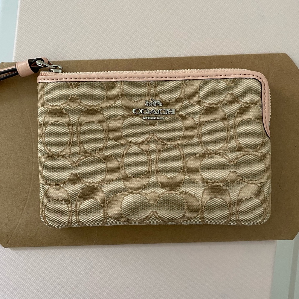 Khaki/Pink Coach Wristlet *BRAND NEW*